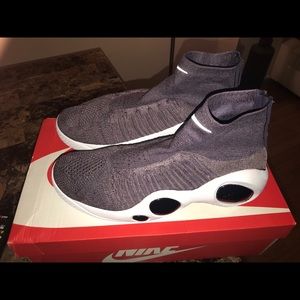 Nike Flight Bonafide men’s sneakers